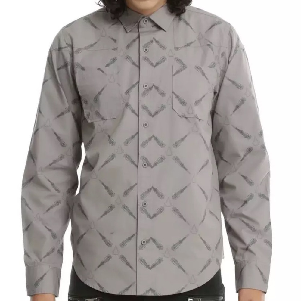 Hot Topic Assassin's Creed Blade Print Long-Sleeve Woven Button-Up Men’s Small